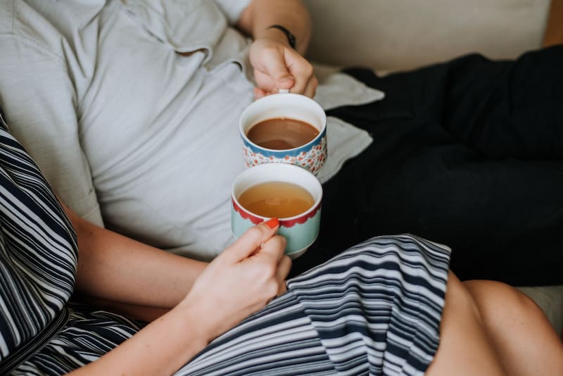 Beber té después de las comidas contribuye a una digestión más eficiente y a una mejor absorción de nutrientes (Fuente: Freepik)