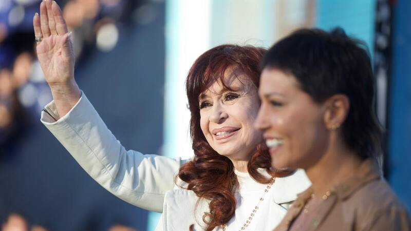 <div class="migrated-promo-image__description"><div class="migrated-promo-image__source">Fuente: prensa Cristina Kirchner</div></div>