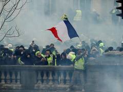 Francia: más de 100 detenidos en el octavo sábado de protesta de los chalecos amarillos
