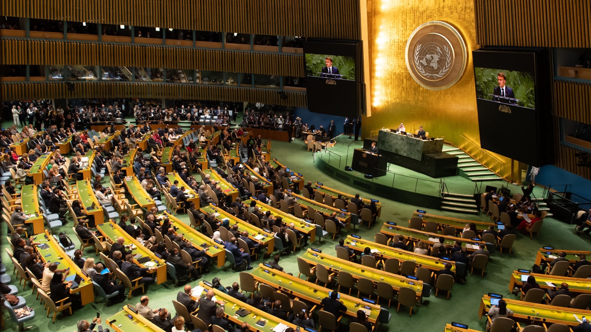 Para los aspirantes a suceder a António Guterres son casi igual de importante los votos afirmativos que los negativos.