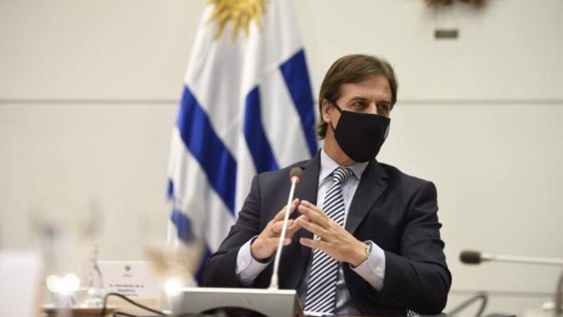 El presidente uruguayo se infectó con COVID y no podrá asistir a la Cumbre de las Américas.