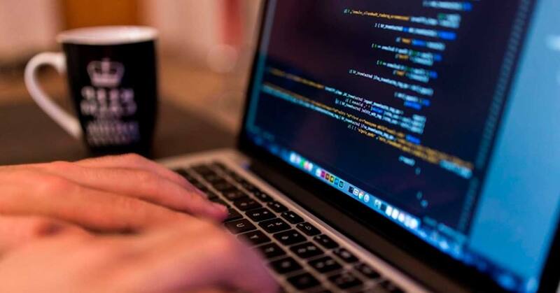 Economía trabaja en la implementación de un monotributo simplificado para los "freelancers" del sector tecnológico.