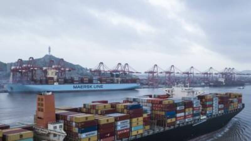 El puerto de aguas profundas Yangshan en Shanghai, China