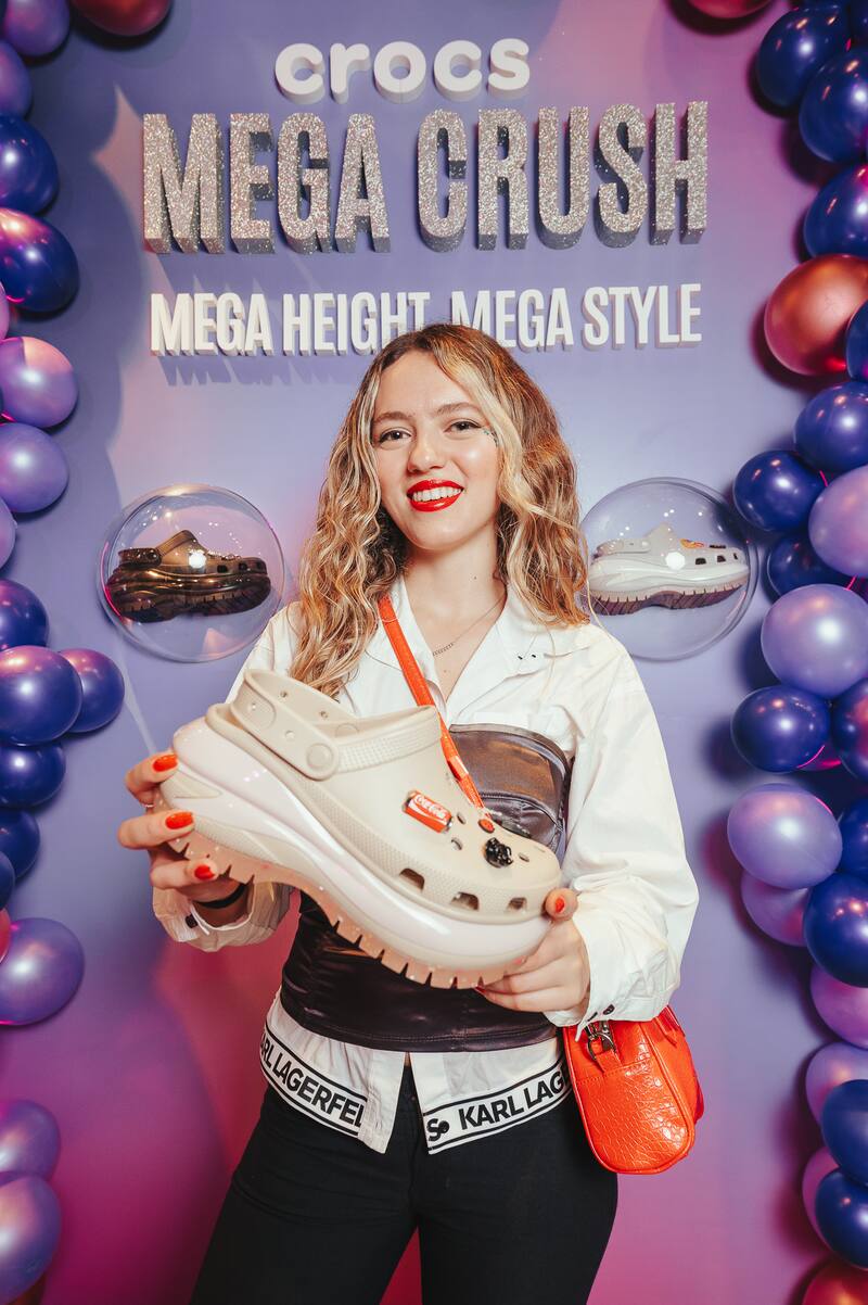 El lanzamiento de Mega Crush, la Croc con plataforma