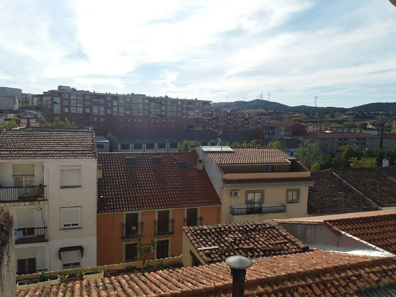 Vista del barrio al que pertenece esta linda unidad del Grupo Santander. (Foto: www.solvia.es).