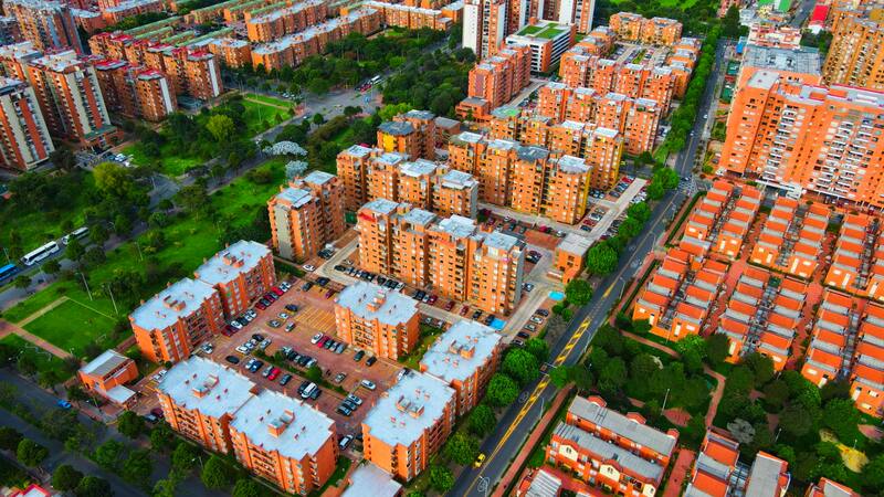 En Bogotá, el 52,7% de los hogares viven en alquiler, principalmente en los estratos 3 y 4.