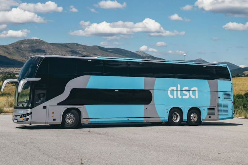 Los conductores de Alsa desempeñan funciones como el transporte seguro y eficiente de pasajeros, tanto en rutas urbanas como de larga distancia. (Foto: Archivo)