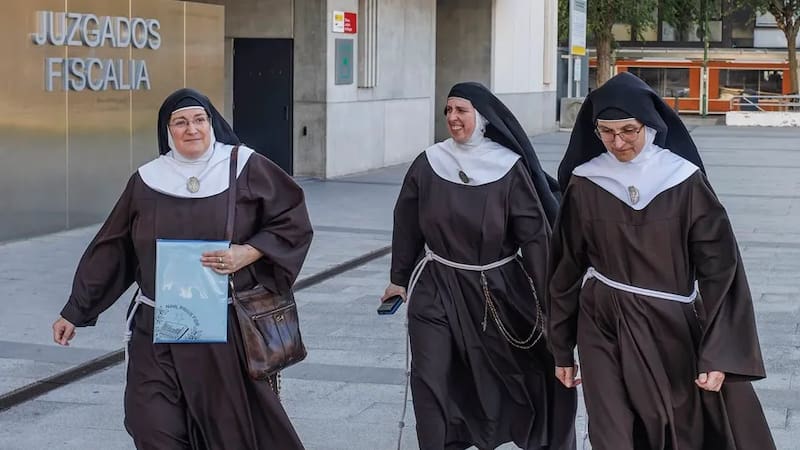 ¿La Iglesia Católica está en peligro? El caso de las monjas que acusan de hereje al papa Francisco y se rodean de "falsos" obispos.