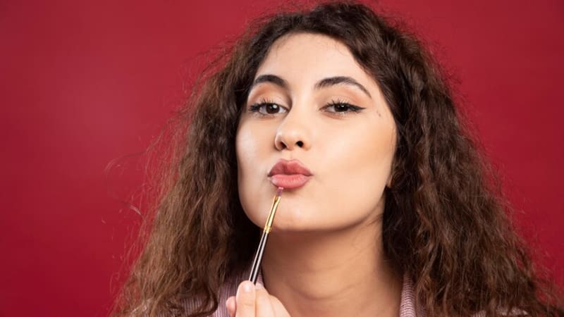 El bálsamo hidratante de Mercadona que aumenta el volumen y tiene un efecto hialurónico natural: cuesta menos de 3 euros.