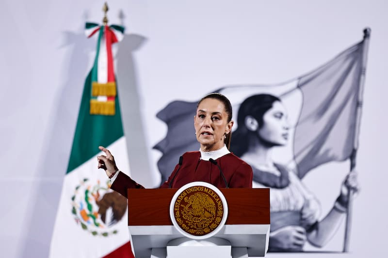 La Presidenta de México, Claudia Sheinbaum, anunció un aumento del salario mínimo a partir del 2025. Foto: Archivo.