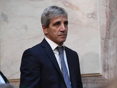 El Congreso se atrinchera contra Milei y se congelan los "dólares del colchón"