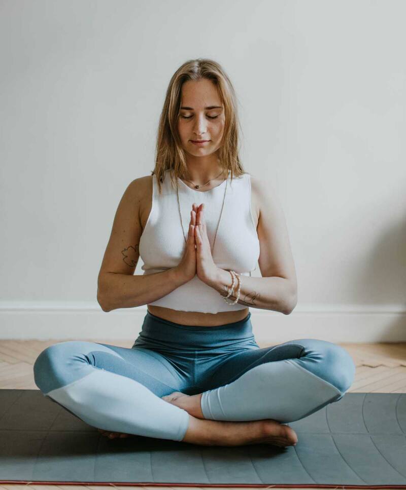 La meditación es una práctica que consiste en centrar la atención en el momento presente, dejando de lado los pensamientos y las preocupaciones. (Fuente: archivo)