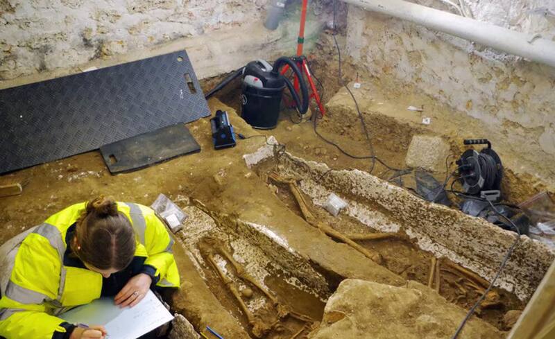 Los primeros estudios revelan que este cementerio se utilizó entre los siglos III y X. (Foto: Twitter @archeodunum).