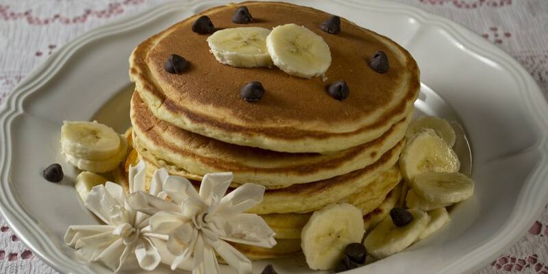 Las tortitas de banana sin azúcar son una opción perfecta para empezar el día con nutrición y sabor (Fuente: Pixabay)