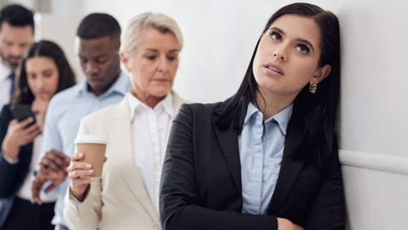 Un estudio sobre la impaciencia devela los efectos psicológicos de la espera en el comportamiento humano.