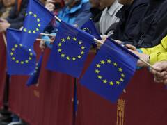 Crece el trabajo en la UE, pero la pobreza no deja de subir, advierte la Comisión Europea