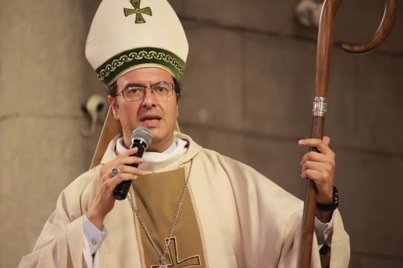 El Papa comunicó que el arzobispo de La Plata, Antonio Mestre, renunció a su cargo.