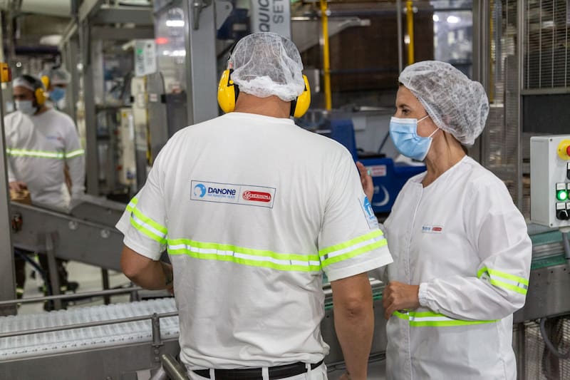 Gabriela Bravo, Directora Industrial Planta Longchamps de Danone Lácteos.