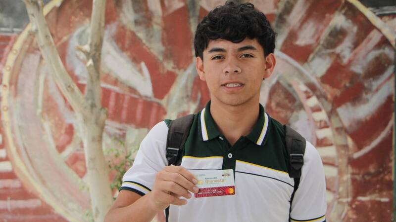 La Beca Benito Juárez es otra de las ayudas económicas que pueden solicitar los estudiantes mexicanos. Foto: Freepik.es.