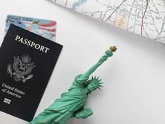 La embajada de EE.UU. no cierra: qué debe hacer para tramitar visas y pasaportes en Colombia