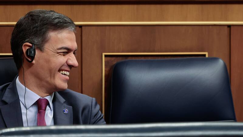 Sánchez afirmó que los socialistas son la "última línea de defensa" ante la ultraderecha y que la Izquierda vencerá.