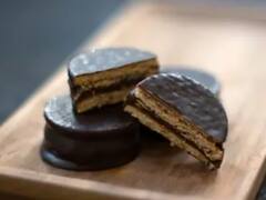 Advierten por qué "nunca hay que regalarle" un alfajor a un "gringo"