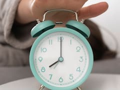 Todos los relojes deberán AJUSTARSE este 2 de noviembre en el país: será para coincidir con la hora de Estados Unidos