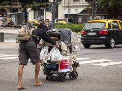 La pobreza rozó el 50% en octubre, aunque con una tendencia a la baja