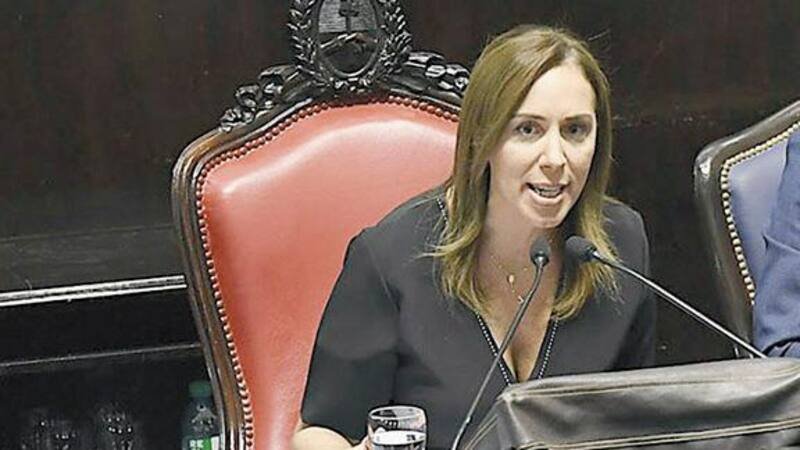 La gobernadora se sube a la disputa oficial con los sindicatos