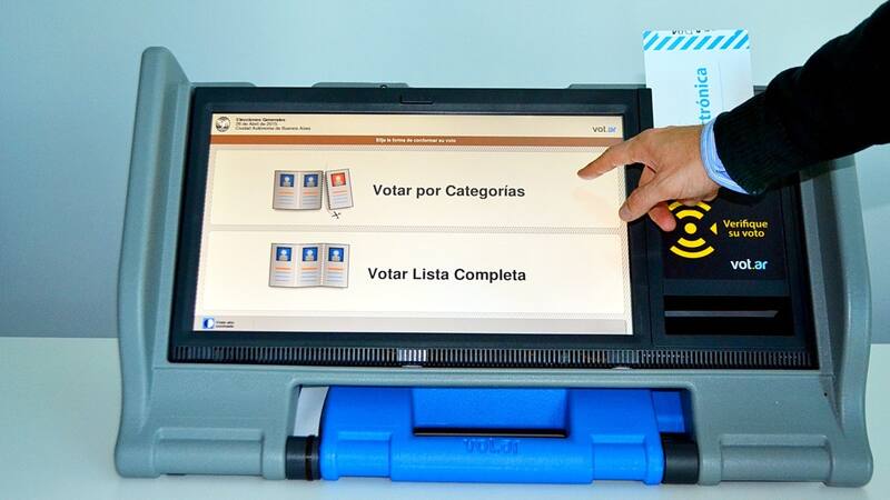 Boleta Única Electrónica (BUE) en la Ciudad de Buenos Aires. El sistema permite seleccionar y imprimir el voto en una única boleta digital.