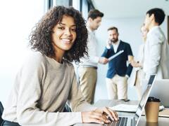 Los colaboradores felices son más productivos: la clave de Hi Work, la nueva herramienta de Konecta