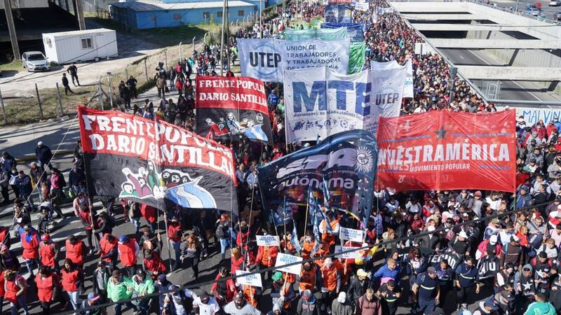 Ante la falta de anuncios para los sectores más postergados, Juan Grabois sale a la calle