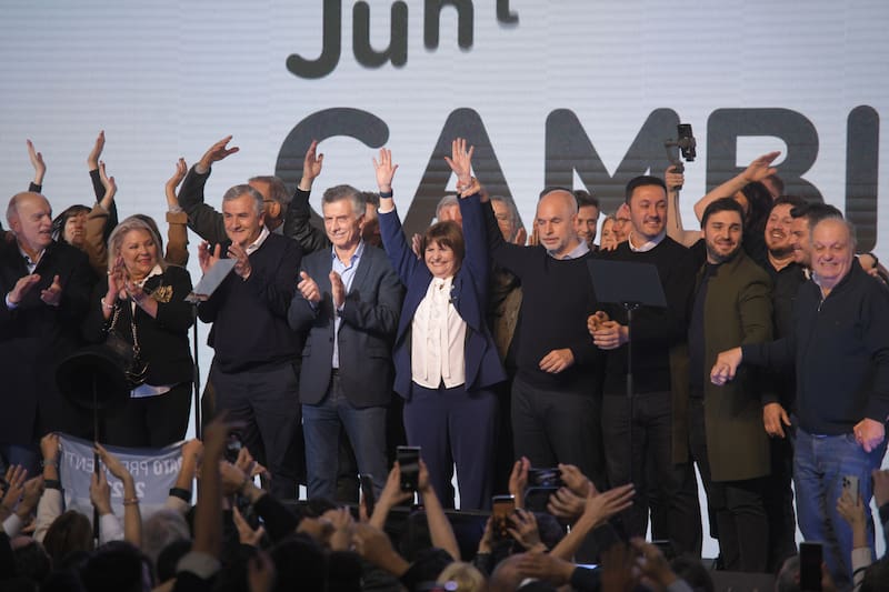 La celebración en el bunker de Juntos por el Cambio. (Foto: Télam).