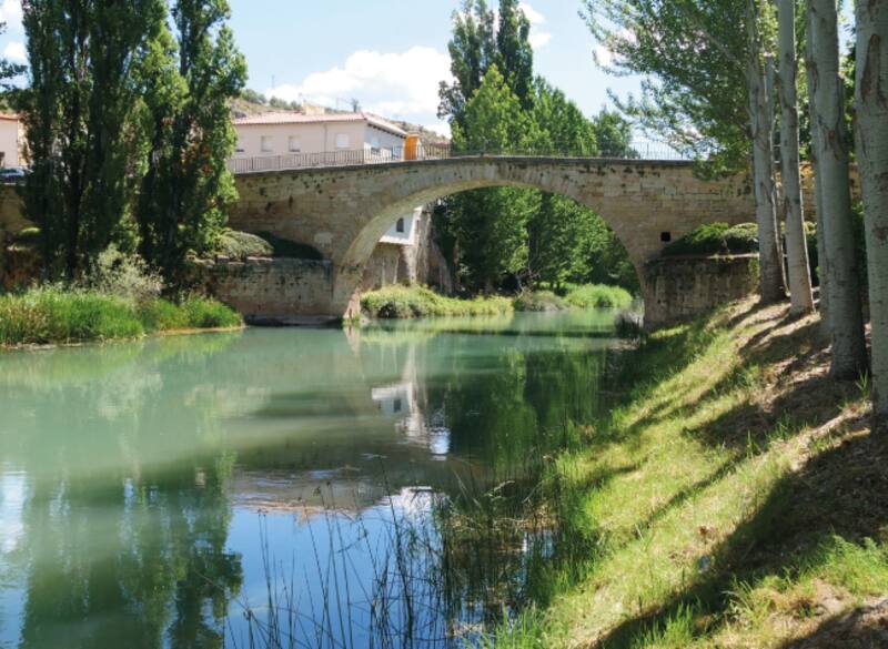 Trillo, conocido como "el pueblo de las cascadas", queda a dos horas de la capital. (Fuente: Turismo en Guadalajara).