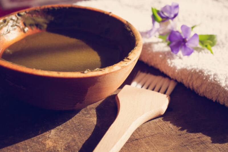 Al utilizar este producto se debe usar guantes para no pintar las manos.