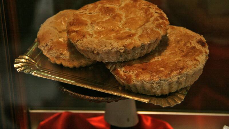 El pastel de Cierva es una de las comidas más populares de Murcia.