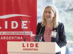 María Alegre, Directora y Profesora de la UCEMA, fue reconocida con el Premio Liderazgo 2023 otorgado por LIDE