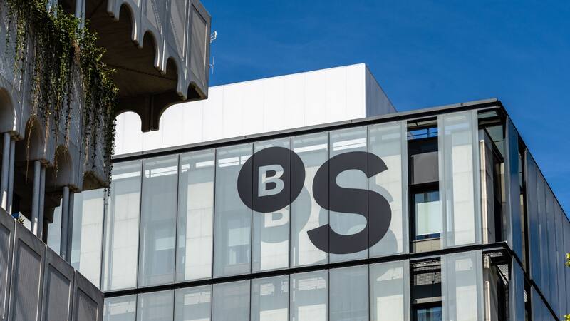 Banco Sabadell gana 791 millones de euros, un 40,3% más y eleva a 2900 millones la retribución a los accionistas en dos años.