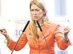 Giorgi le apuntó duro a los empresarios del sector automotriz: “Se pegaron un tiro en los pies