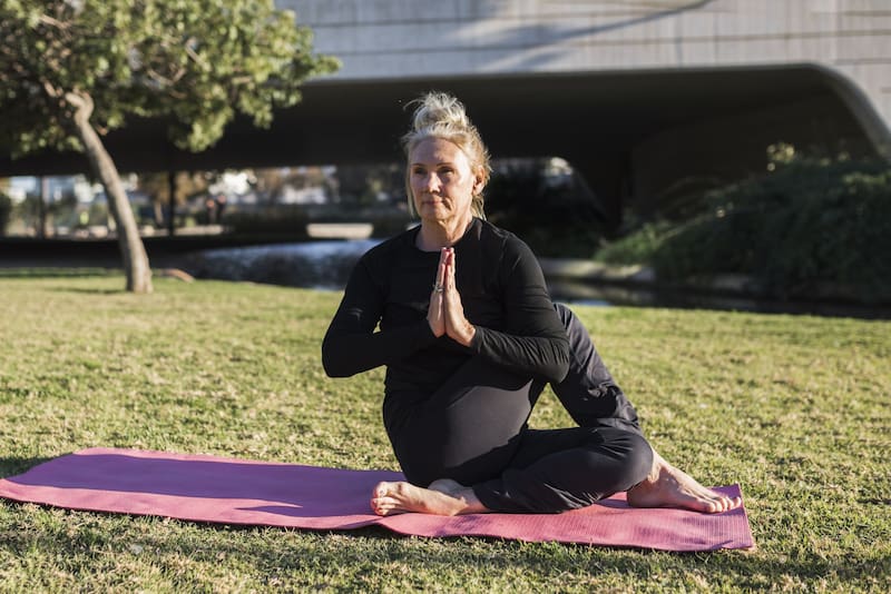 La práctica de ejercicio es fundamental para todos los aspectos de la vida de las mujeres de 60 años (Fuente: Freepik)