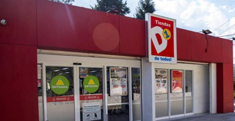 Fabricada en China, esta chocolatera es una excelente opción para quienes buscan un producto práctico, eficiente y accesible para disfrutar de sus bebidas calientes favoritas.