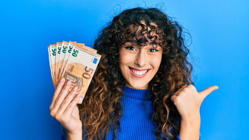 Retirar grandes sumas sin justificación puede derivar en una investigación por posible fraude fiscal.