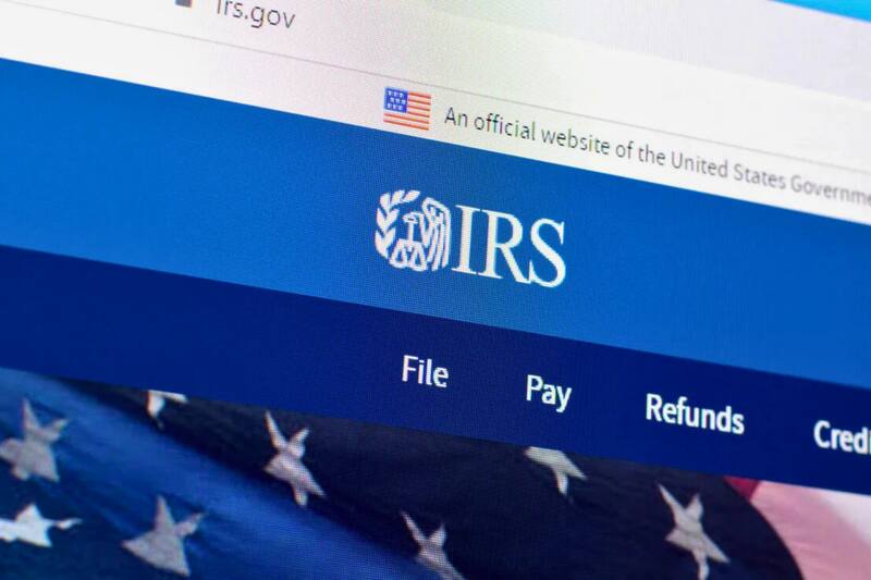 El IRS ofrece opciones de planes de pago en línea para la mayoría de los contribuyentes. Foto: Shutterstock.
