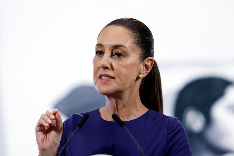 Claudia Sheinbaum destacó la urgente necesidad de mejorar el acceso al crédito en el país. Fuente: EFE.