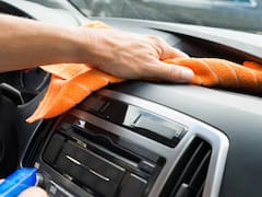 Echar vinagre a las alfombras del auto: para qué sirve y por qué lo recomiendan