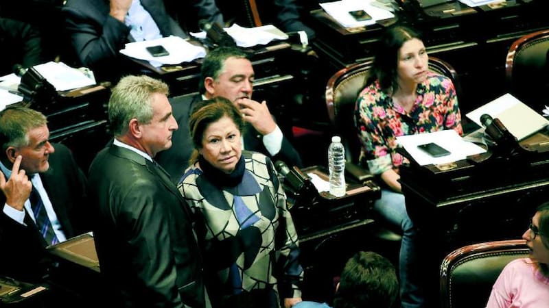 El año pasado la oposición logró una ley para ponerles tope a los aumentos y Macri la vetó