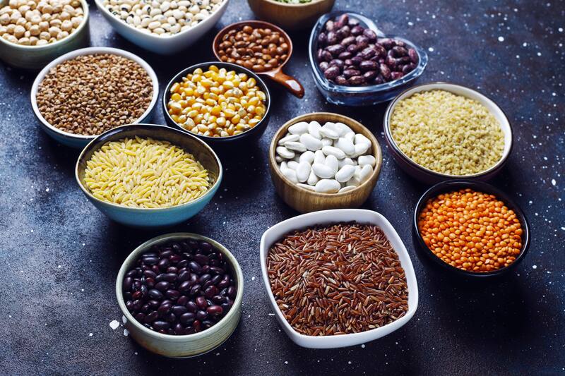 La combinación de legumbres y cereales puede proporcionar una proteína completa, cubriendo todos los aminoácidos esenciales. (Fuente: Freepik)