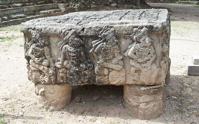 Los jeroglíficos tallados dan una nueva mirada sobre la escritura maya (Fuente: archivo).