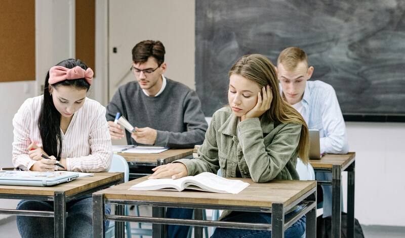 La entrega de tarjetas del Banco del Bienestar para percibir el monto de la Beca Benito Juárez comienza el 24 de este mes. (Foto: Pixabay)