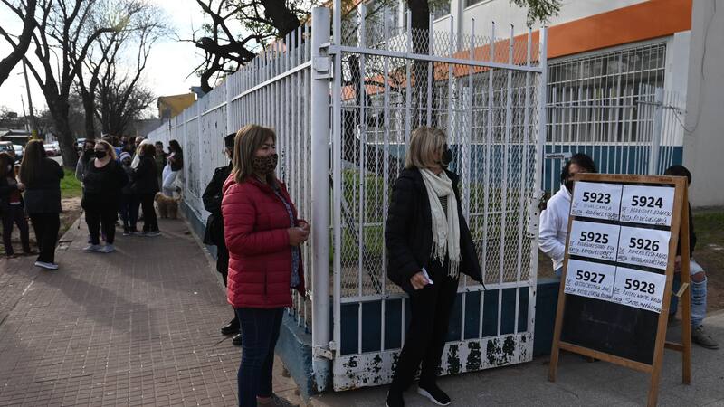 En la provincia cordillerana figuran en el padrón electoral 1.439.463 ciudadanos habilitados para votar en 4211 mesas.